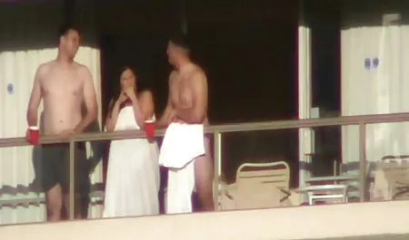 حار مقطع سكس مصري جديد الرجل النحيل مع العنف المقابل