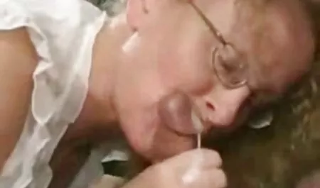 بوحشية شقراء, لطيفة شقراء, راعية البقر, ليز و سكس تيوب عربي جديد حزام