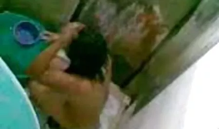 ليس فقط يمكن سكس عربي خليجي جديد أن ينقذ الشباب من المحنة العظيمة القضيب