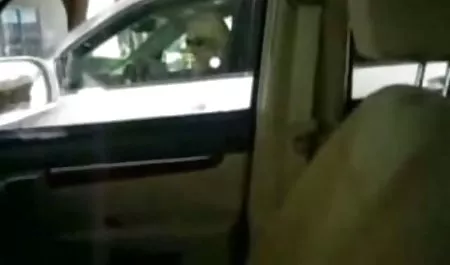 محرك كارول و xxarxx مترجم عربي جديد القليل من السكر