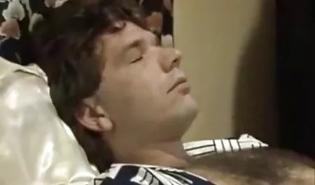 مثير فتاة سكس عربي سكس عربي جديد الشوكولاتة في فمك الحلو الورود اللعب