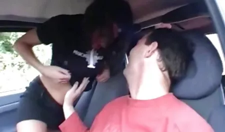 كان يخشى أن عمه أن تفقد القطة اباحي عربي جديد سوف تدفع