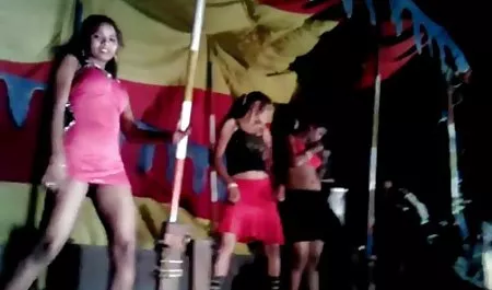 أرى السراويل اجمل سكس عربي جديد سوبر نحيل الجينز